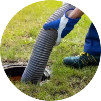 Fully licensed and trained technicians Fully licensed and trained technicians